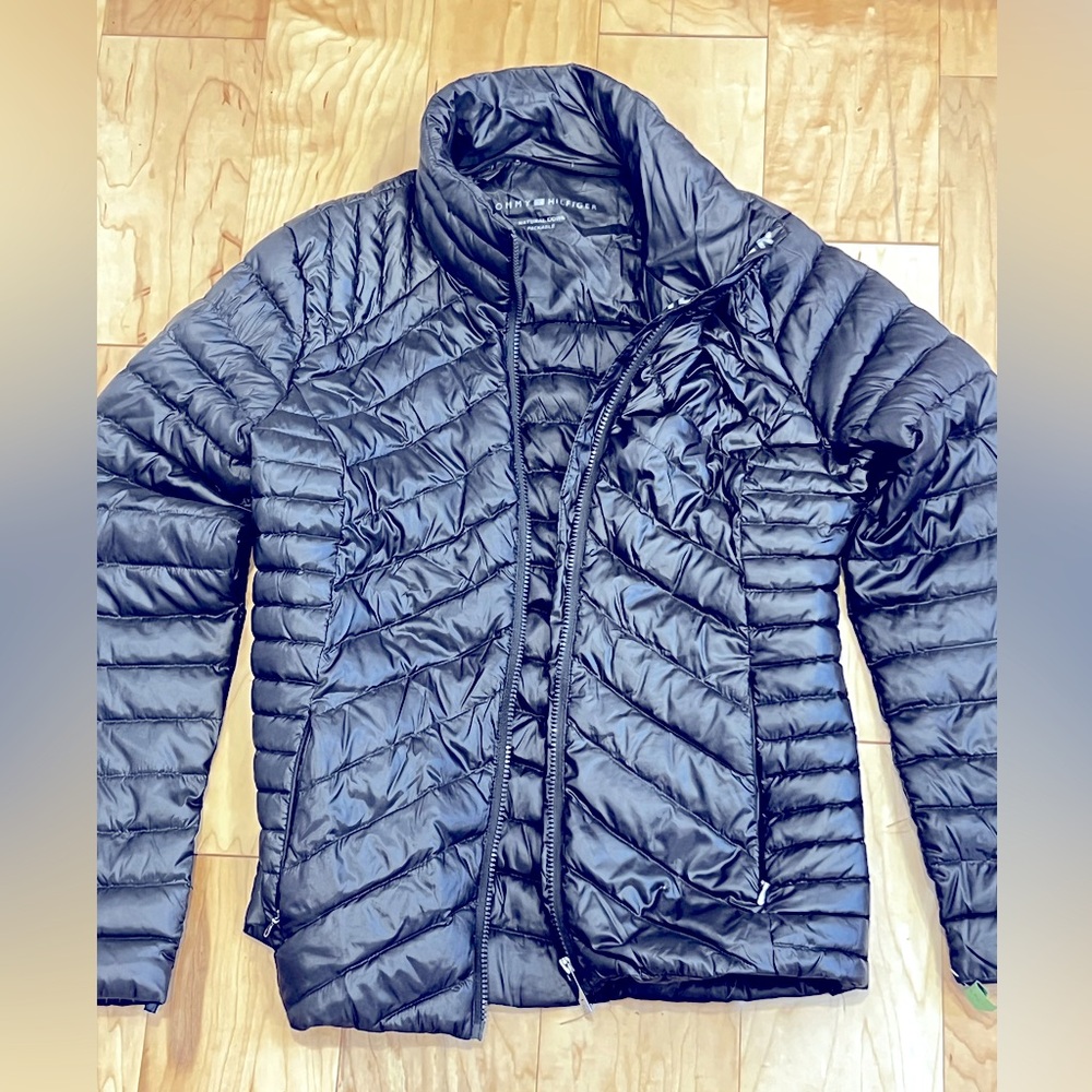 TOMMY HILFIGER packable down jacket